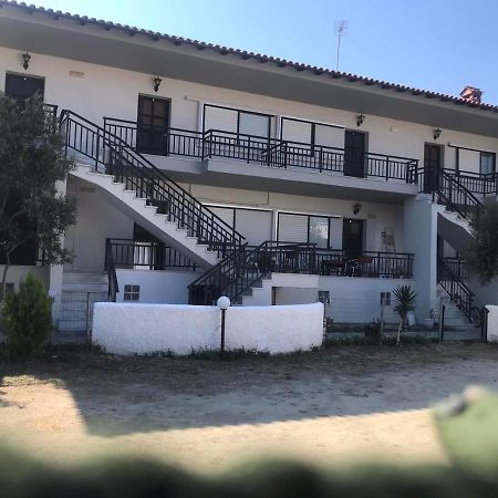 Iris Apartment Pefkochori Exterior photo